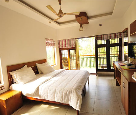 Book your Houseboats in Kerala